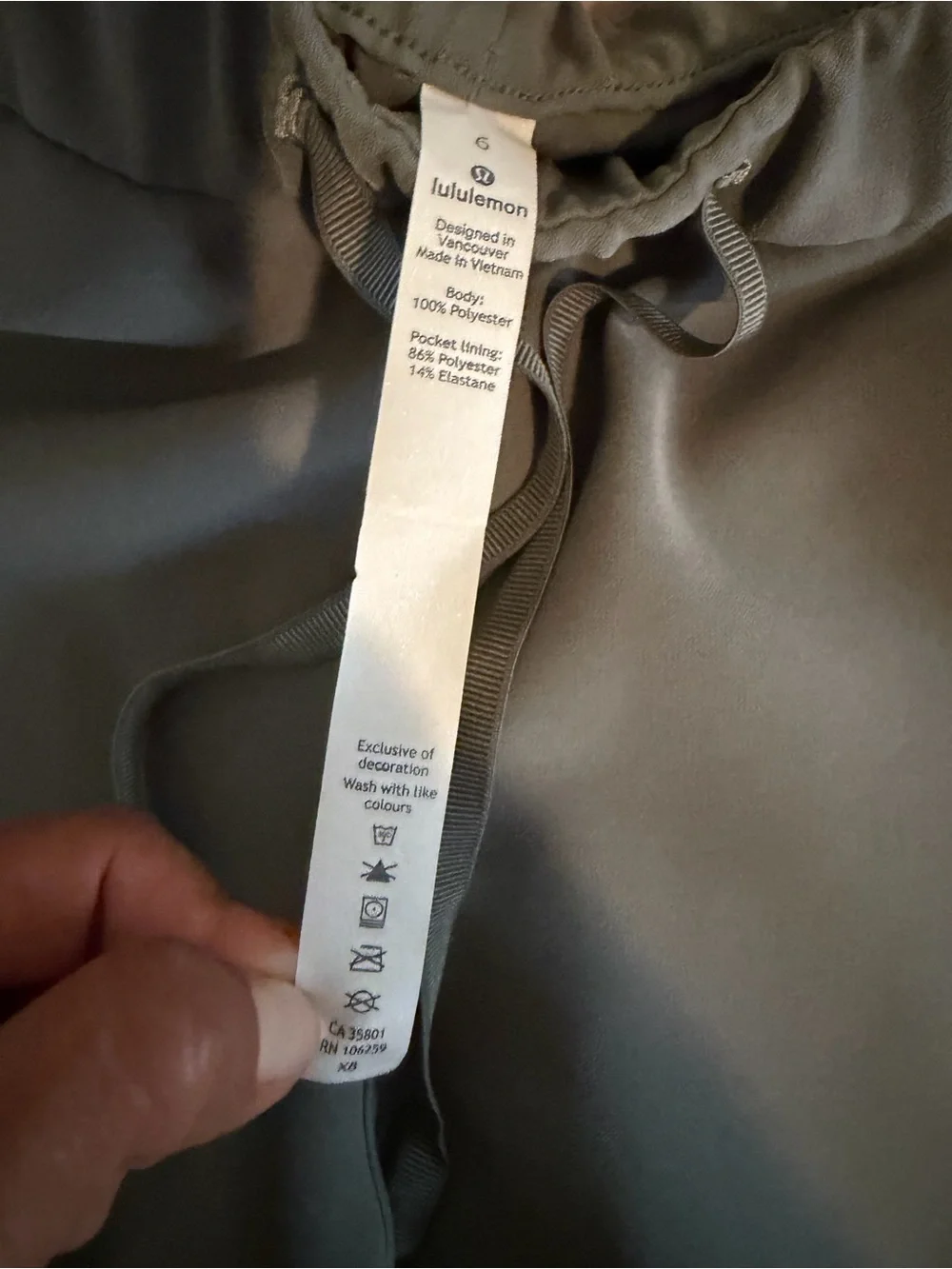 lululemon athletica On the Fly Wide-Leg 7/8 Pant - Grey Sage